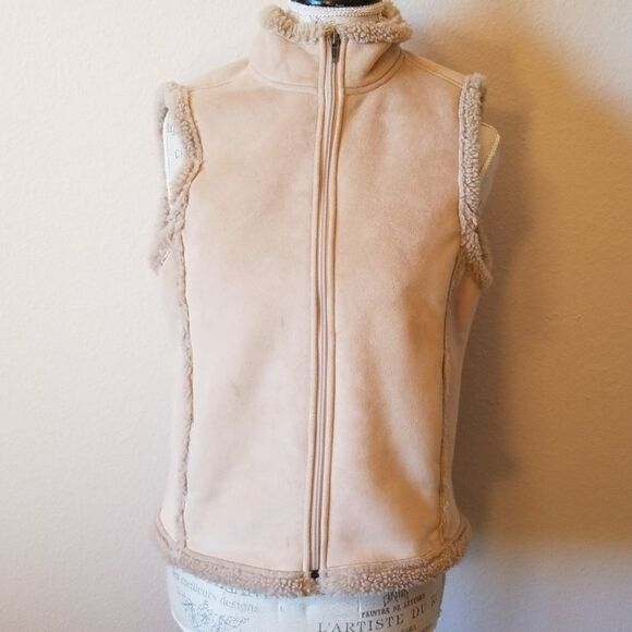 LL Bean Vintage Soft Cozy  Vest - Picture 4 of 10